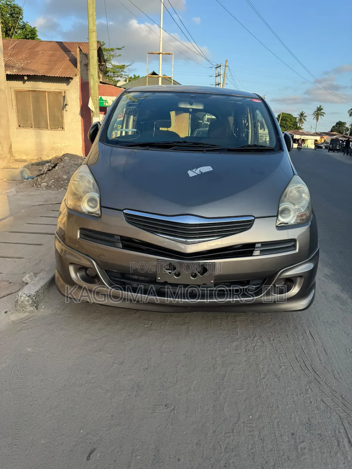 Toyota Ractis 2008 Gray