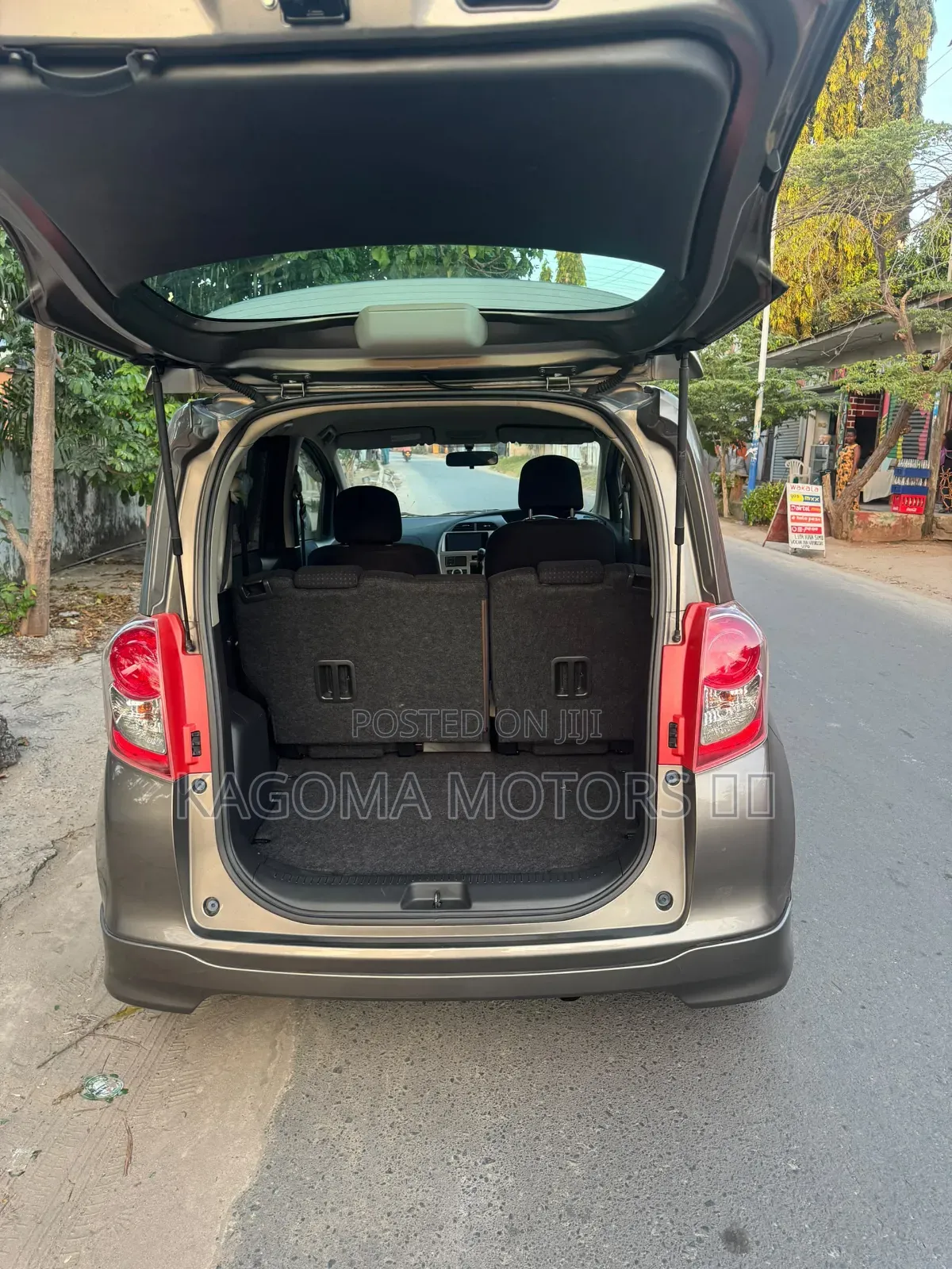 Toyota Ractis 2008 Gray