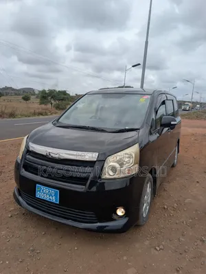 Toyota Noah 2009 Black
