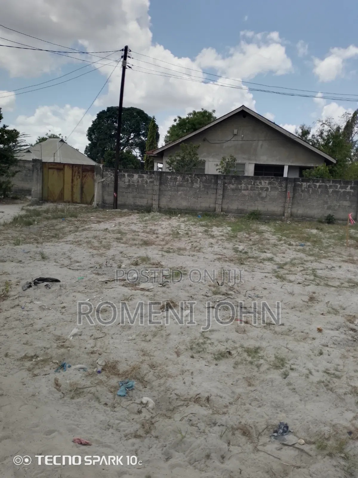 Kiwanja Mita 12 Kwa Mita 12 Kinauzwa Ml 4.5 Gongolamboto Majohe Rada.