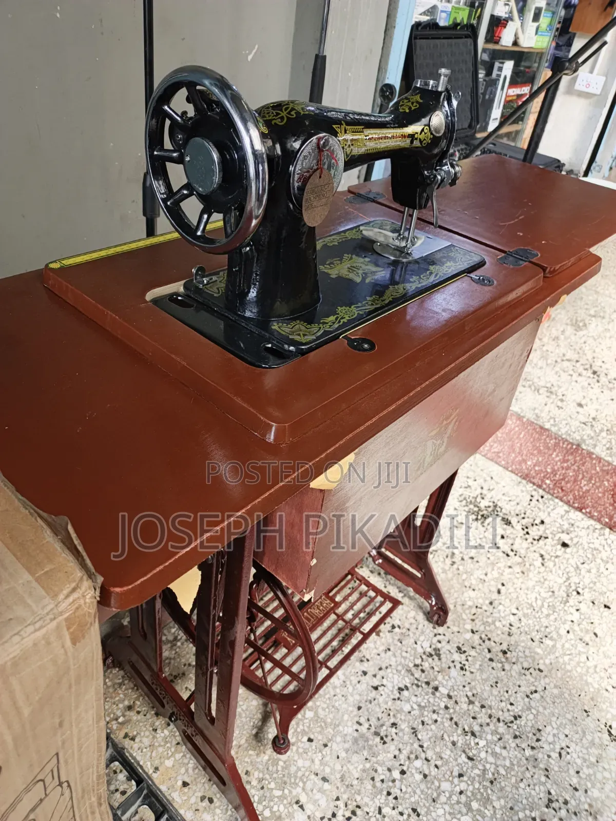 Cherehani, Sewing Machine Beebetterfly
