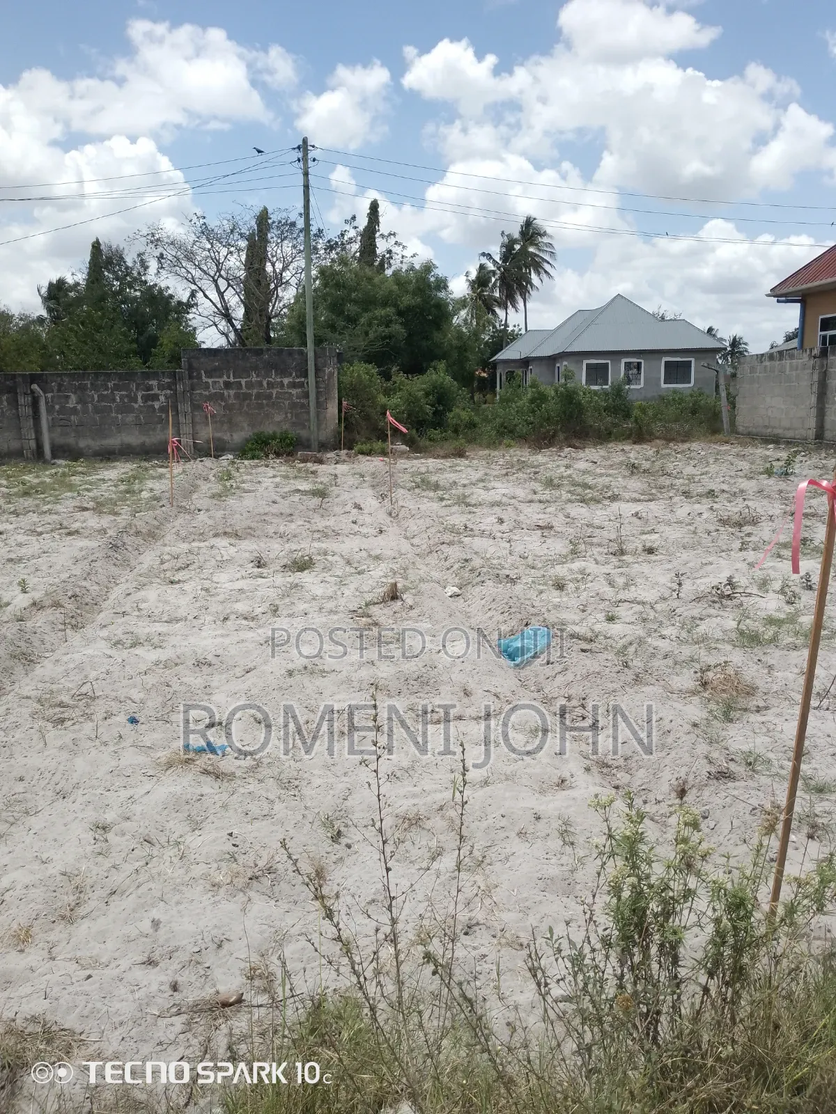 Kiwanja Sqmita 144 Kinauzwa Milioni 4,500,000/ Majohe Rada.