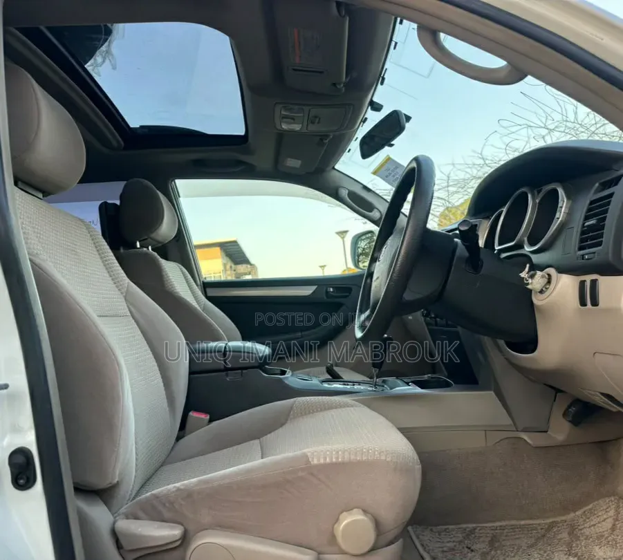 Toyota Hilux Surf 2006 White