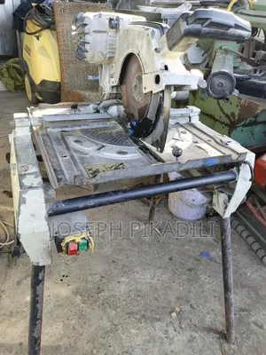 Miter Saw . Machine Za Mbao