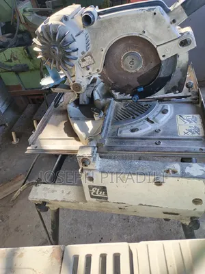 Miter Saw . Machine Za Mbao