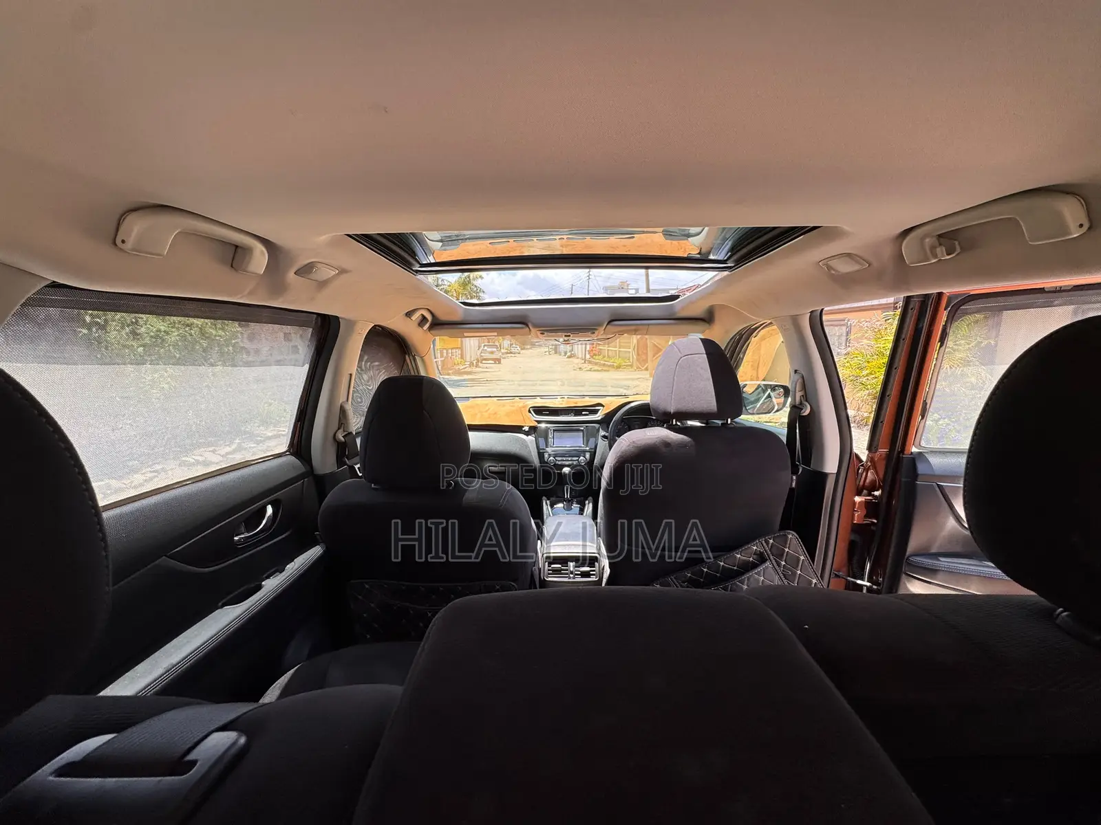 Nissan X-Trail 2.5 Petrol AWD 2016 Gold