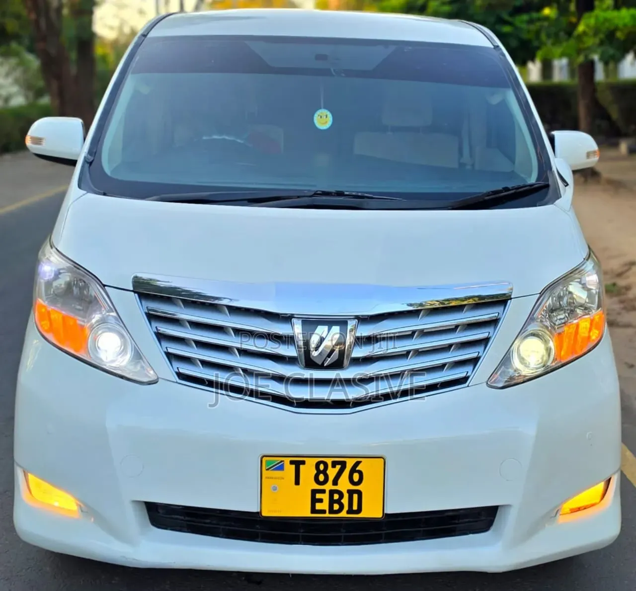 Toyota Alphard 2.4 Petrol FWD 2012 White