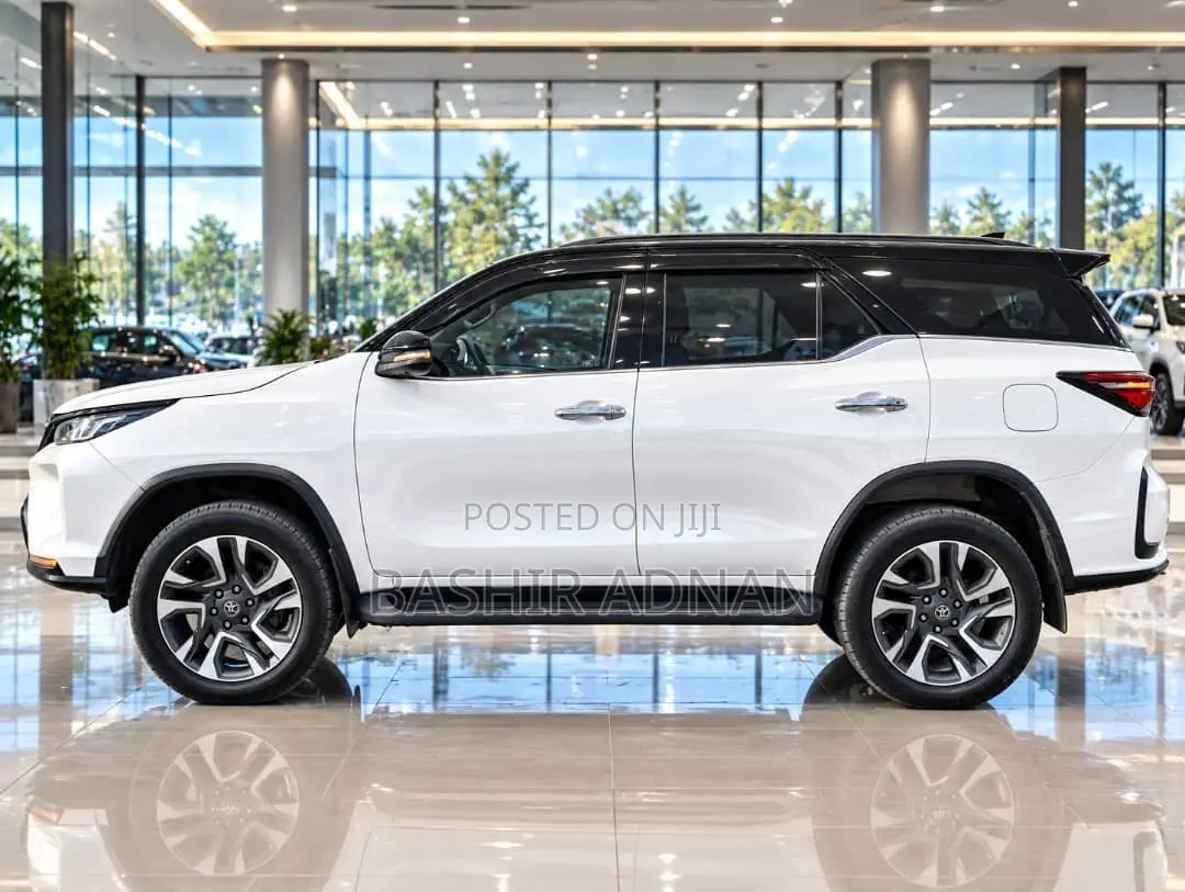 Toyota Fortuner 2.4 D AWD 2021 Black