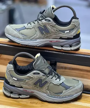 New Balance 2002R Protection Pack Sneakers