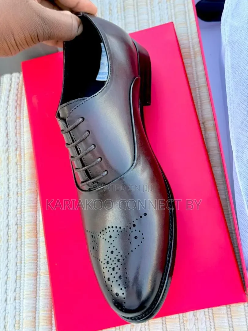 Salvatore Ferragamo Men’s Genuine Leather Oxford Shoes