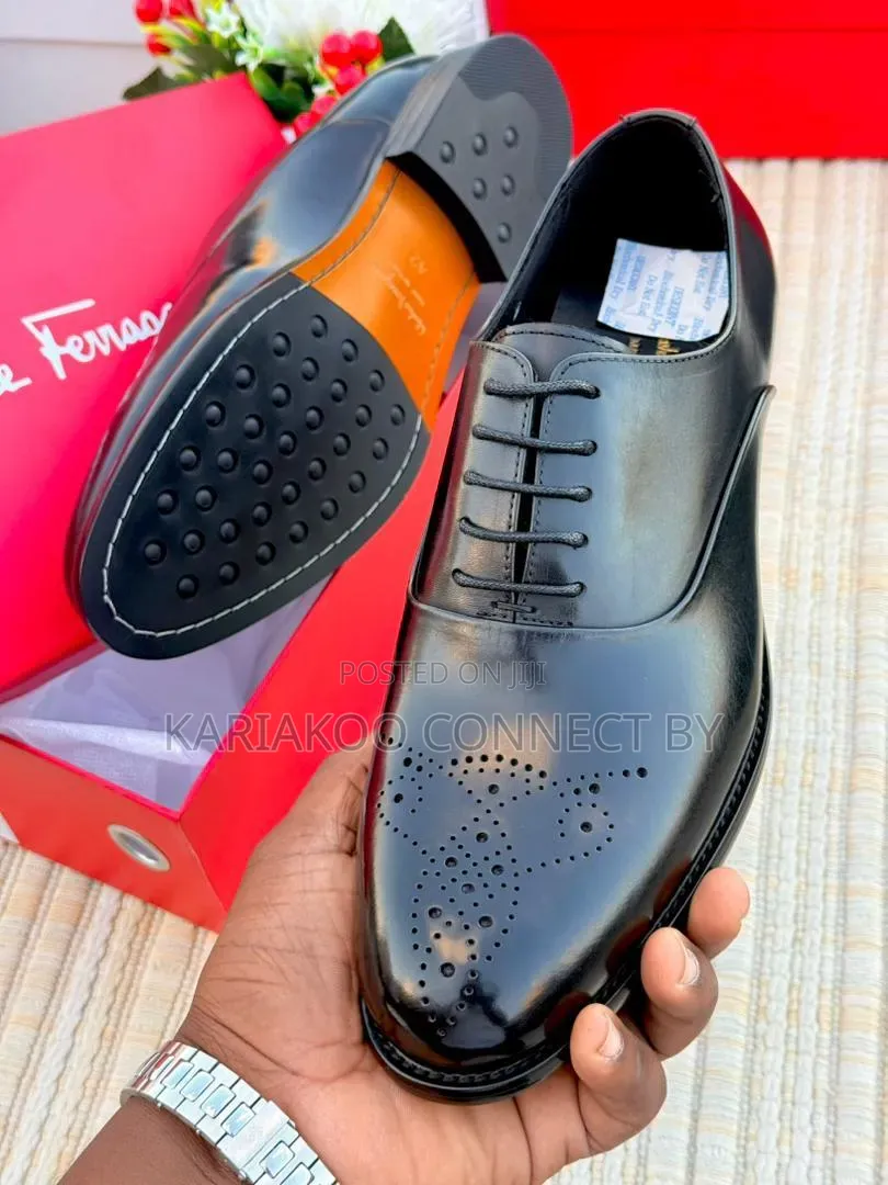 Salvatore Ferragamo Men’s Genuine Leather Oxford Shoes