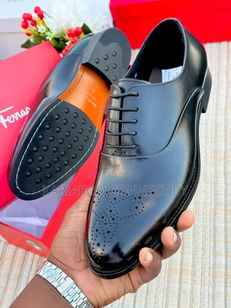 Salvatore Ferragamo Men’s Genuine Leather Oxford Shoes
