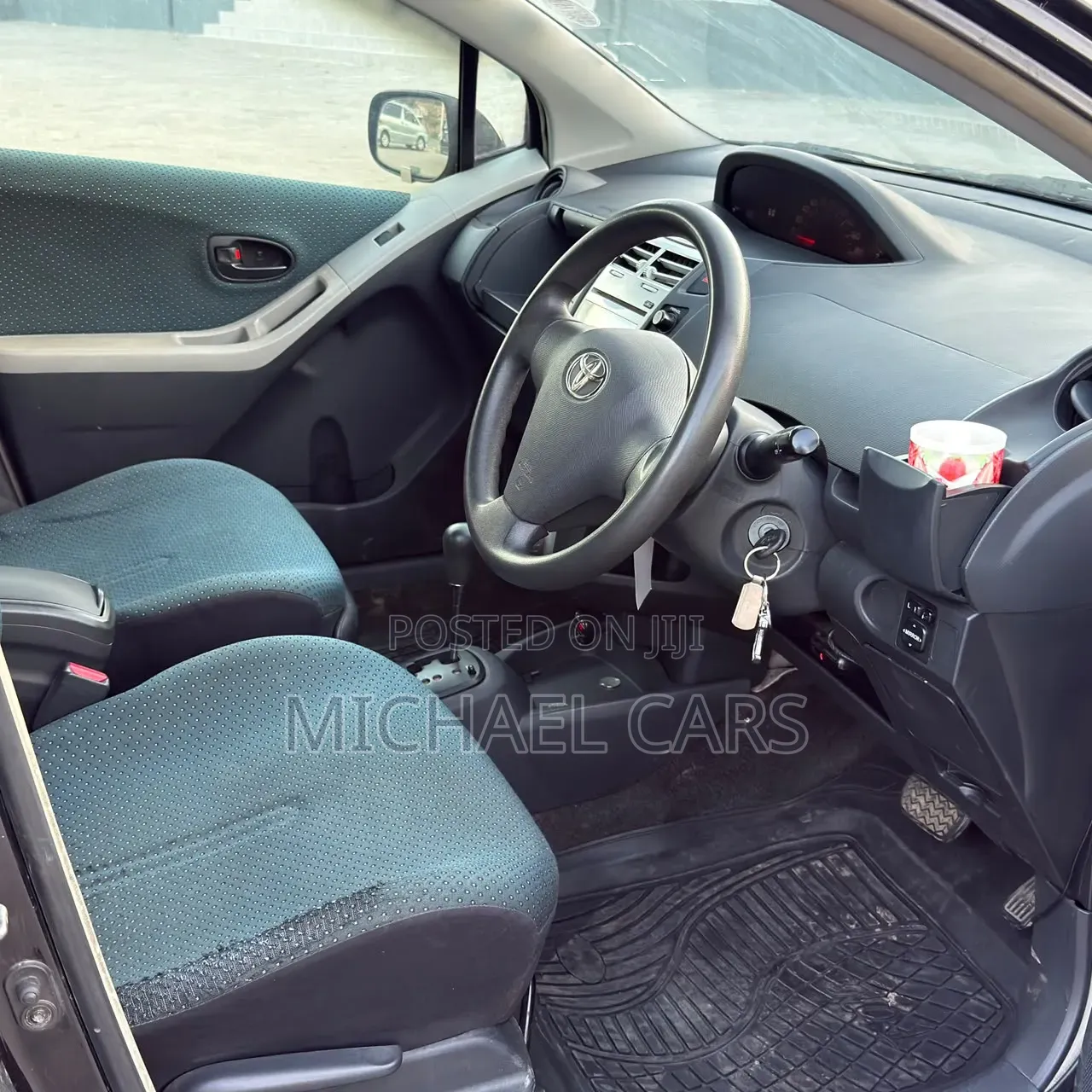 Toyota Vitz 2005 Black