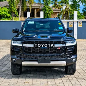 New Toyota Land Cruiser LC300 2024 Black