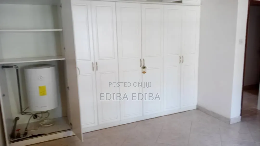 5bdrm Bungalow in Ediba Real Estate, Njiro for rent