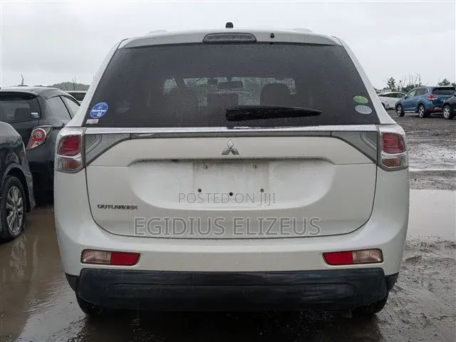 Toyota Land Cruiser Prado 2006 White