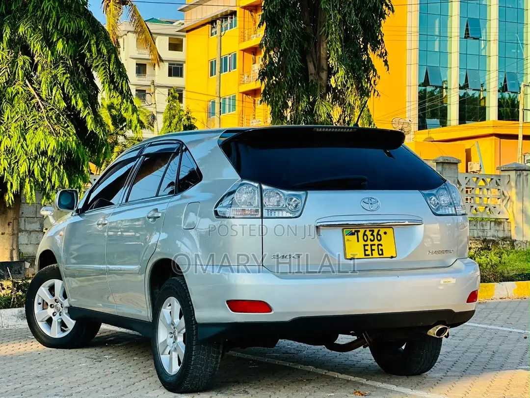 Toyota Harrier 2005 Silver