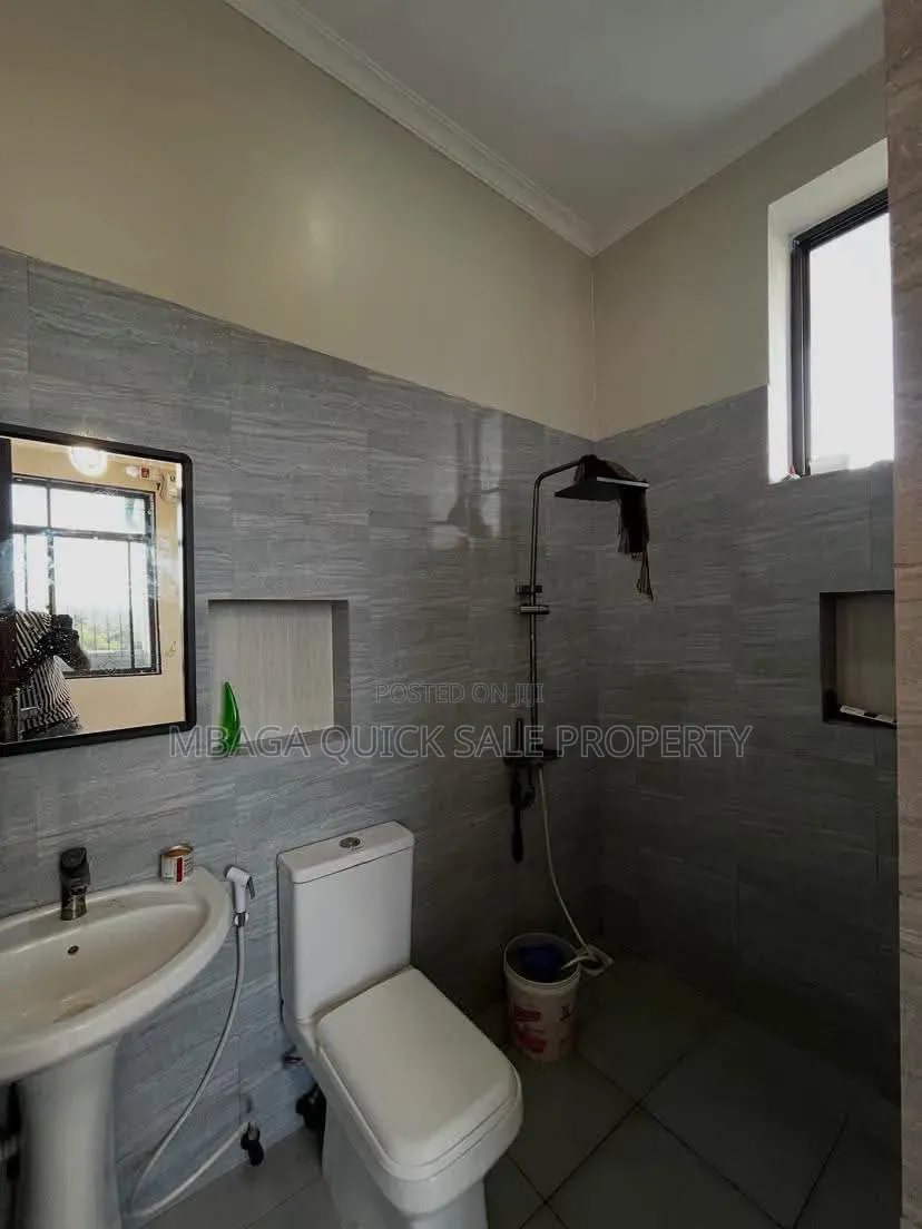 3bdrm Apartment in Makongorosi for rent