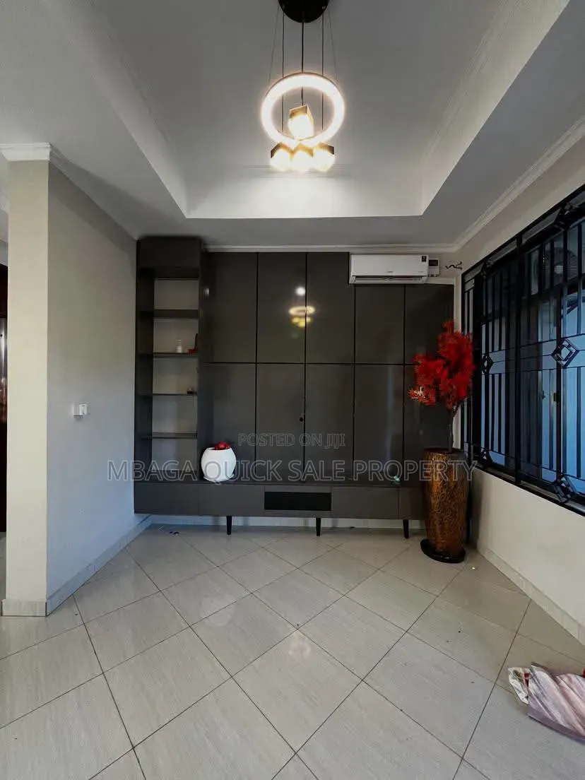 3bdrm Apartment in Makongorosi for rent