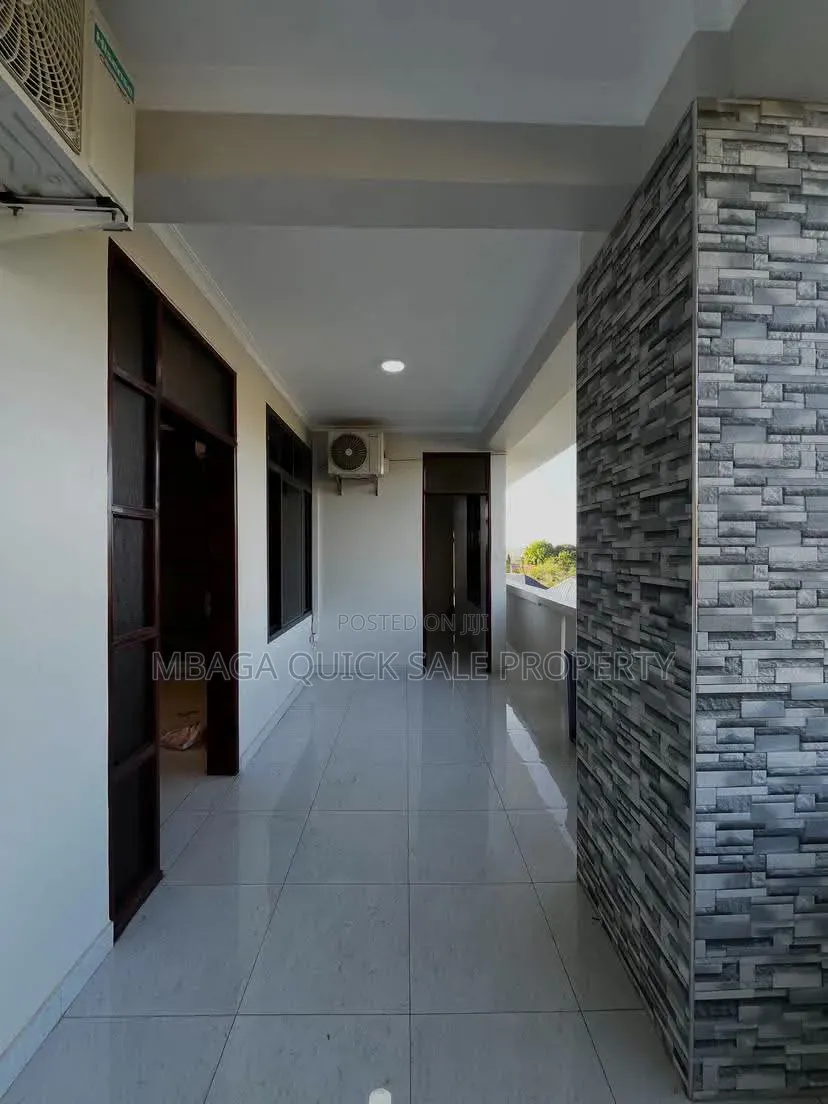 3bdrm Apartment in Makongorosi for rent