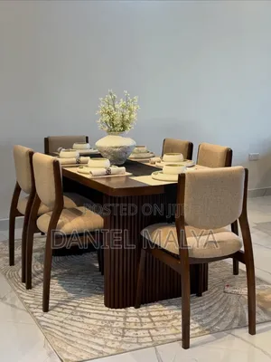 Dining Table Viti Sita Hard Wood