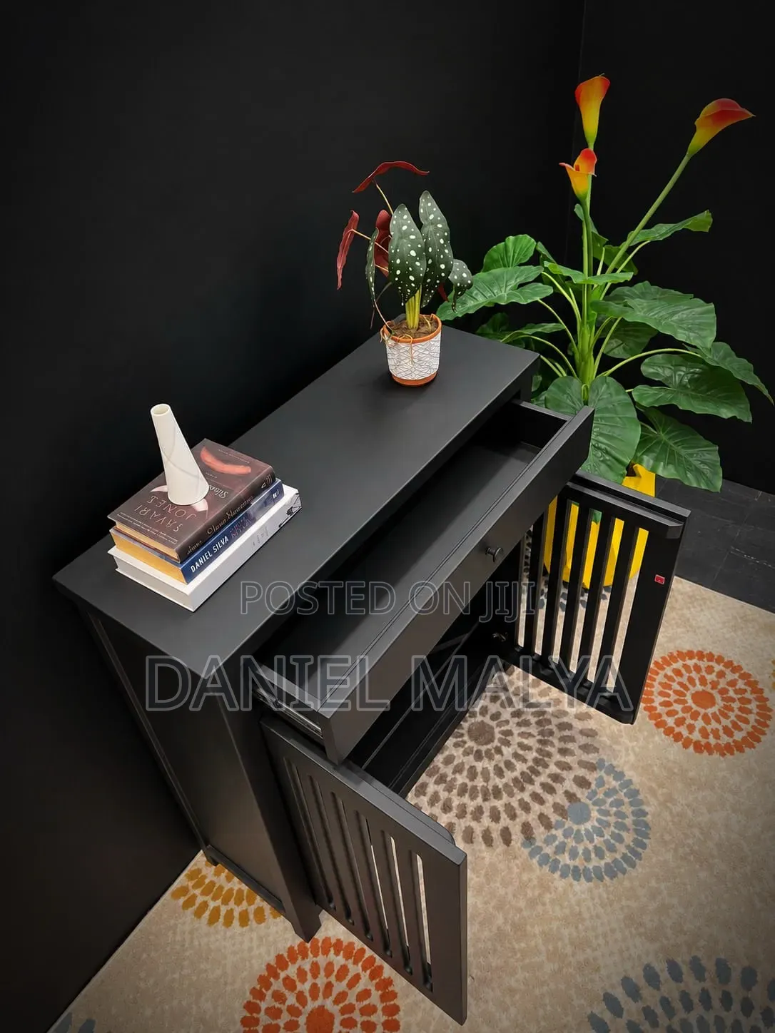 Consol Table Ya Kisasa Mart Black