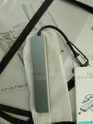 7-in-1 USB-C / USB Multiport Hub and Docking Station