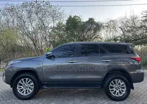 Toyota Fortuner 2.8 D RWD 2021 Gray