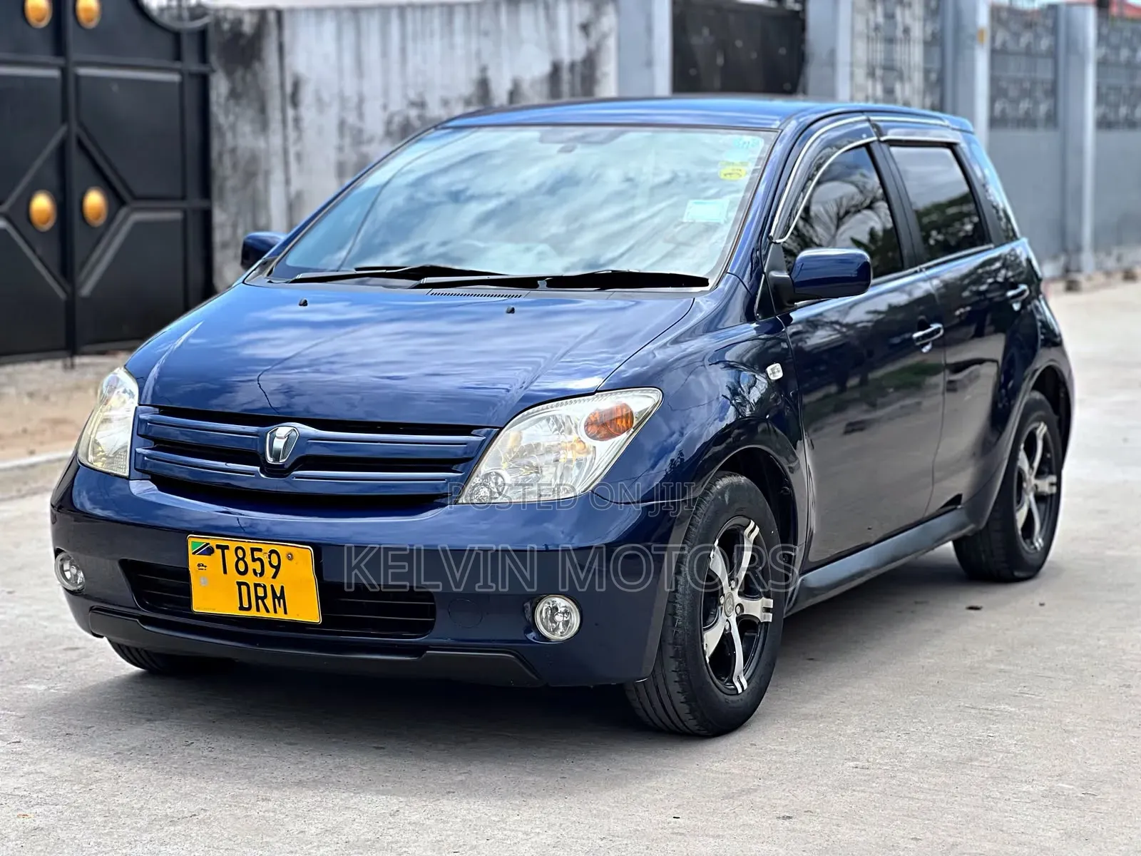 Toyota IST 2004 Blue