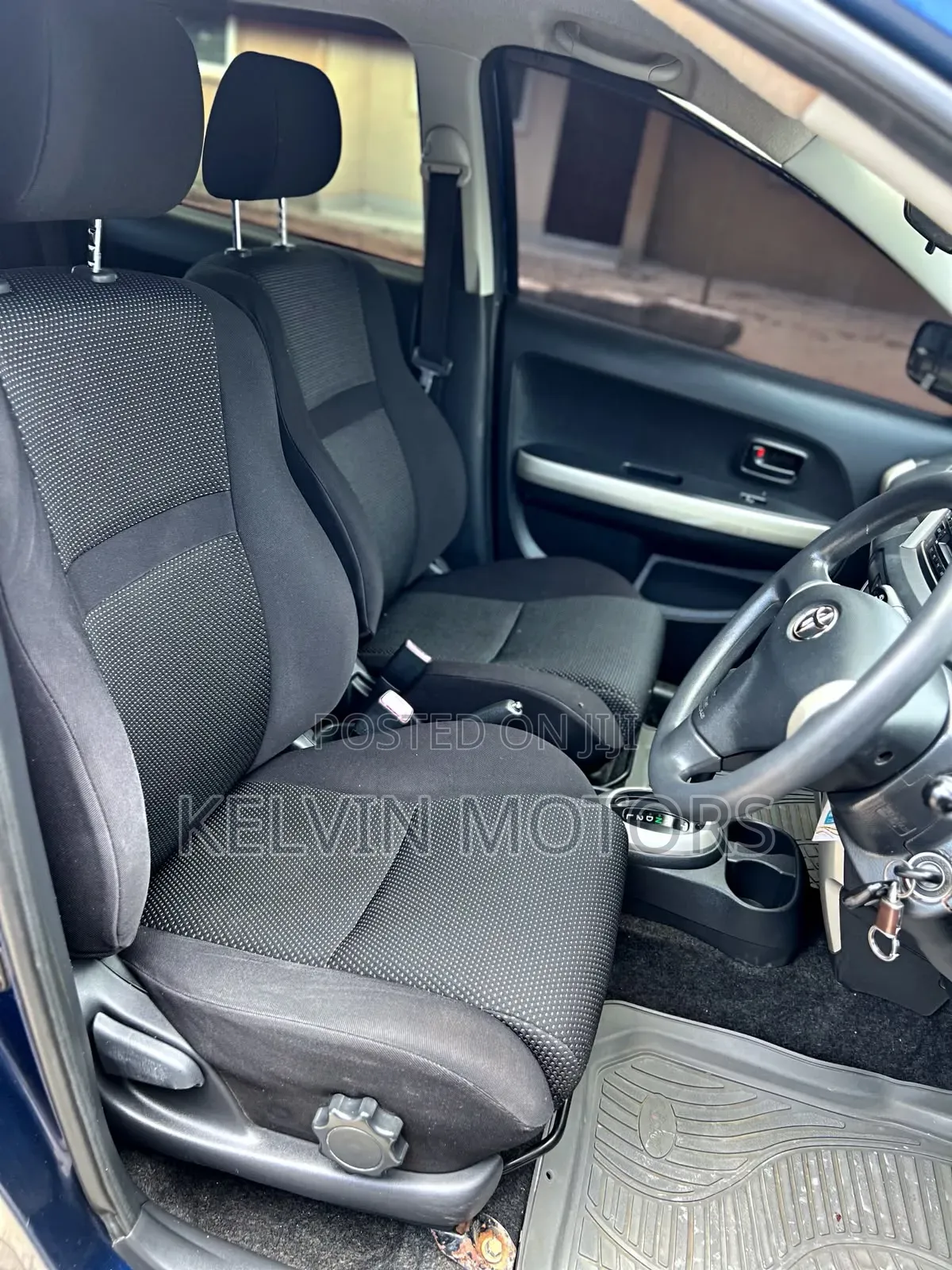 Toyota IST 2004 Blue