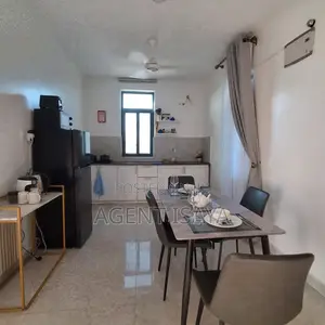 Furnished 2bdrm Apartment in Oyster Bay for rent