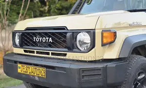 Toyota Land Cruiser 79 Series 2017 Beige