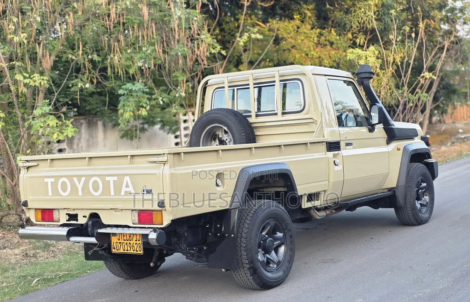 Toyota Land Cruiser 79 Series 2017 Beige
