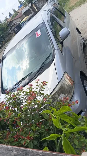 Toyota Alphard 2005 Silver
