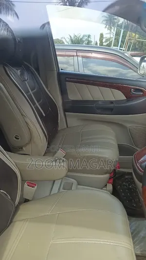 Toyota Alphard 2005 Silver