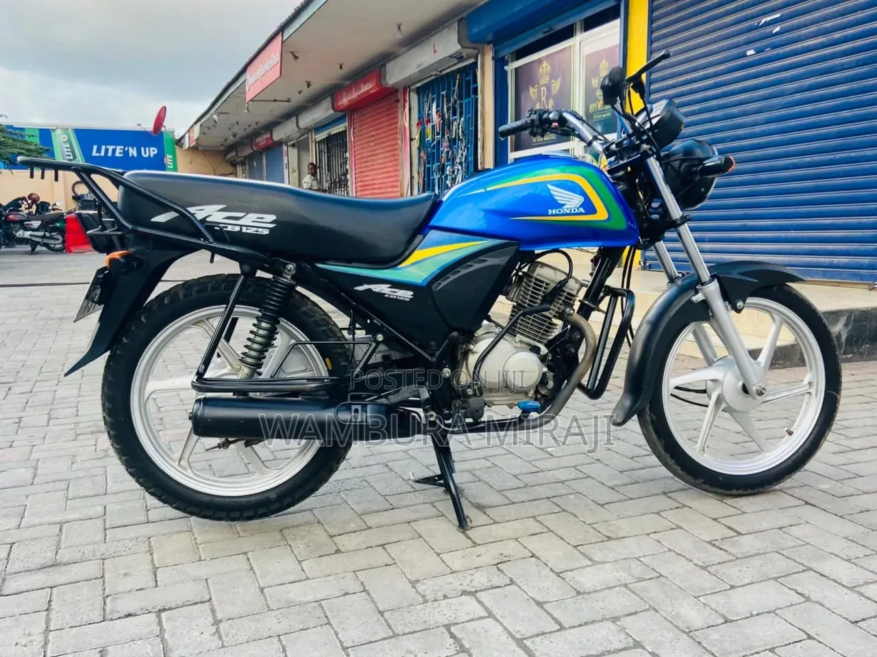 Honda CB 2026 Blue