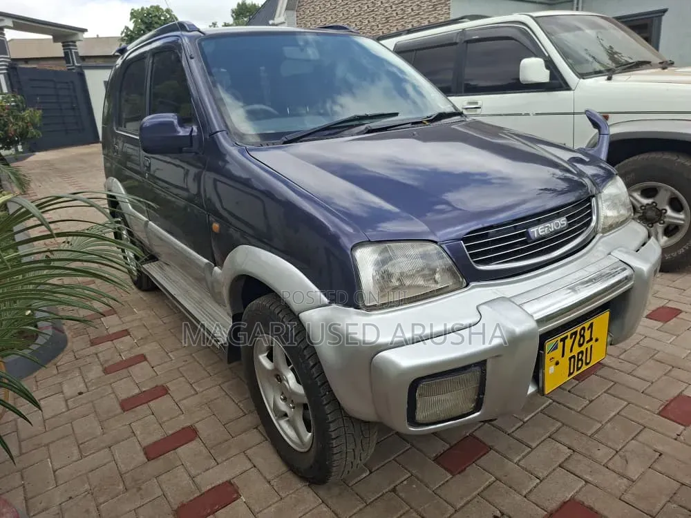 Toyota Cami 2005 Blue
