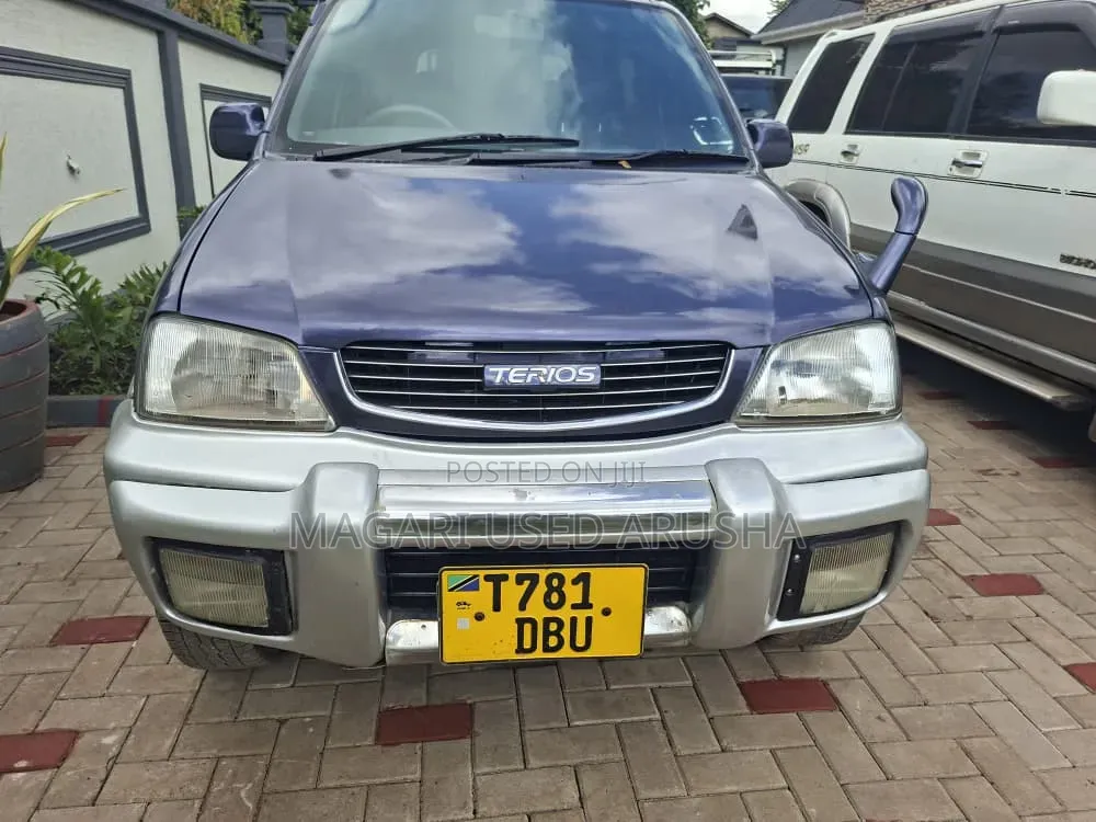 Toyota Cami 2005 Blue