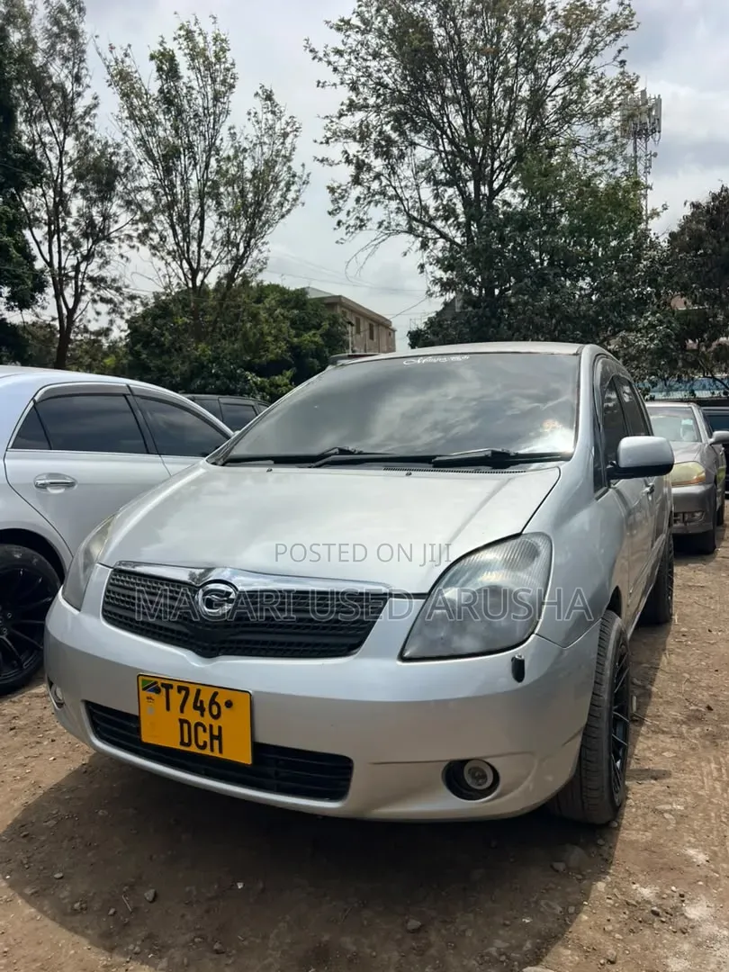 Toyota Corolla Spacio 2004 Silver