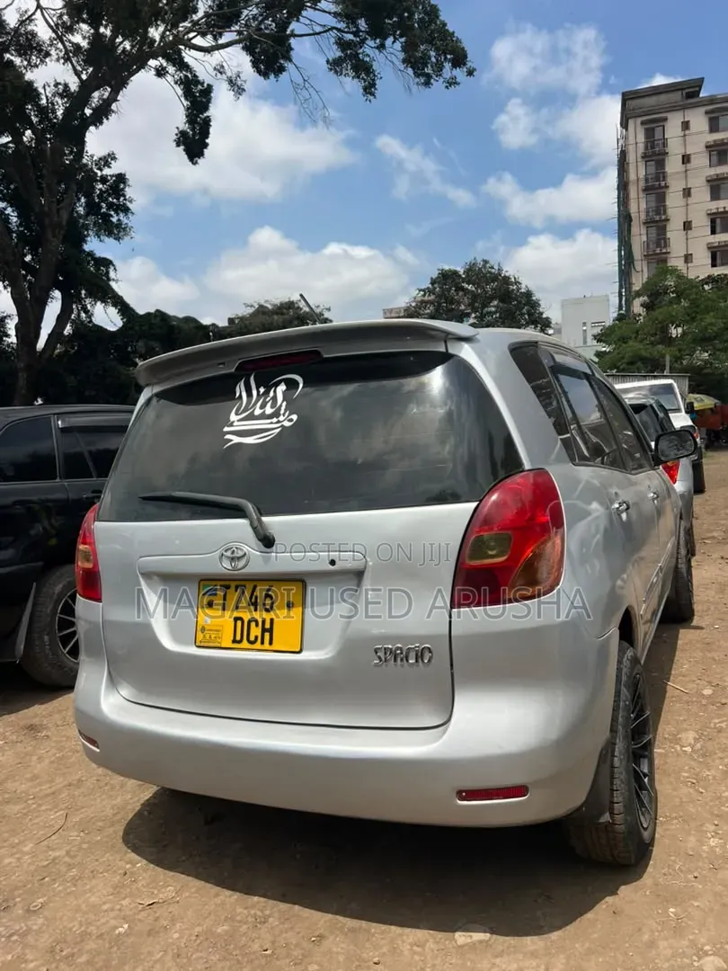 Toyota Corolla Spacio 2004 Silver