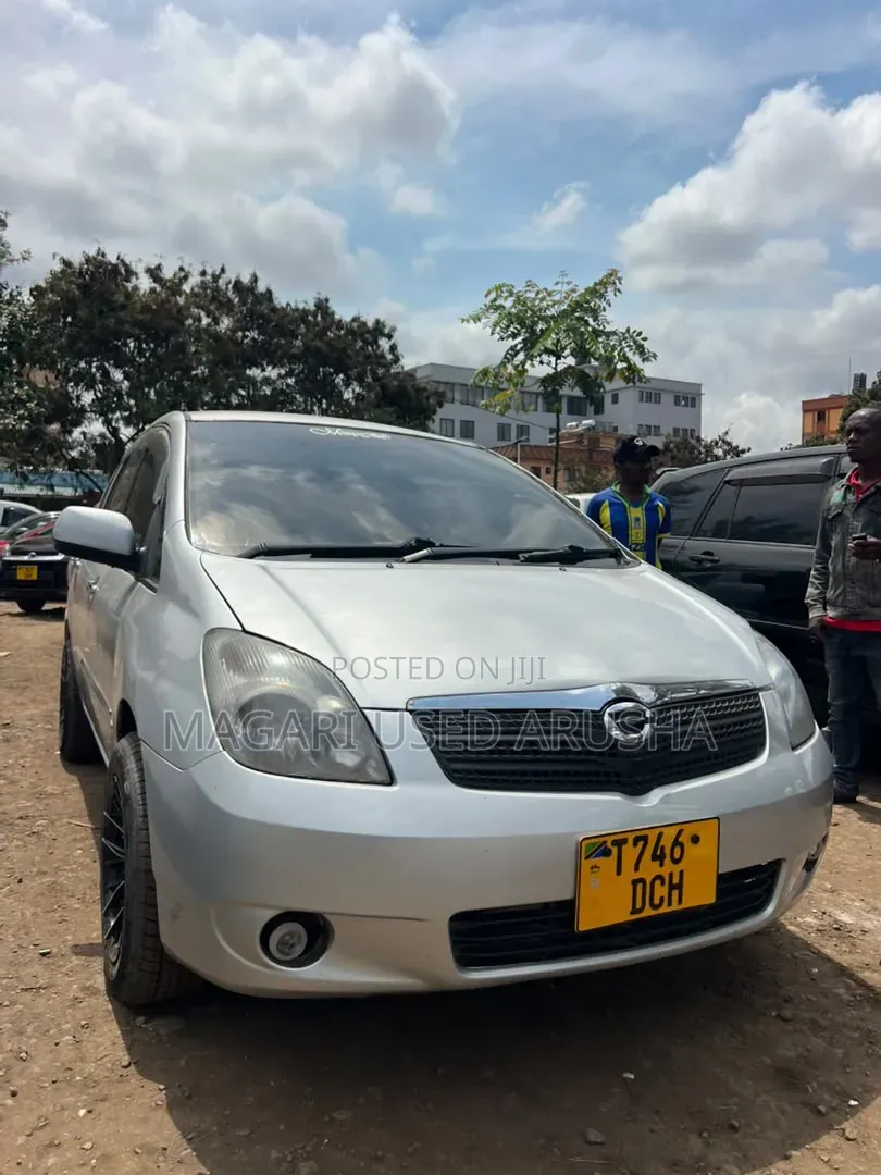 Toyota Corolla Spacio 2004 Silver