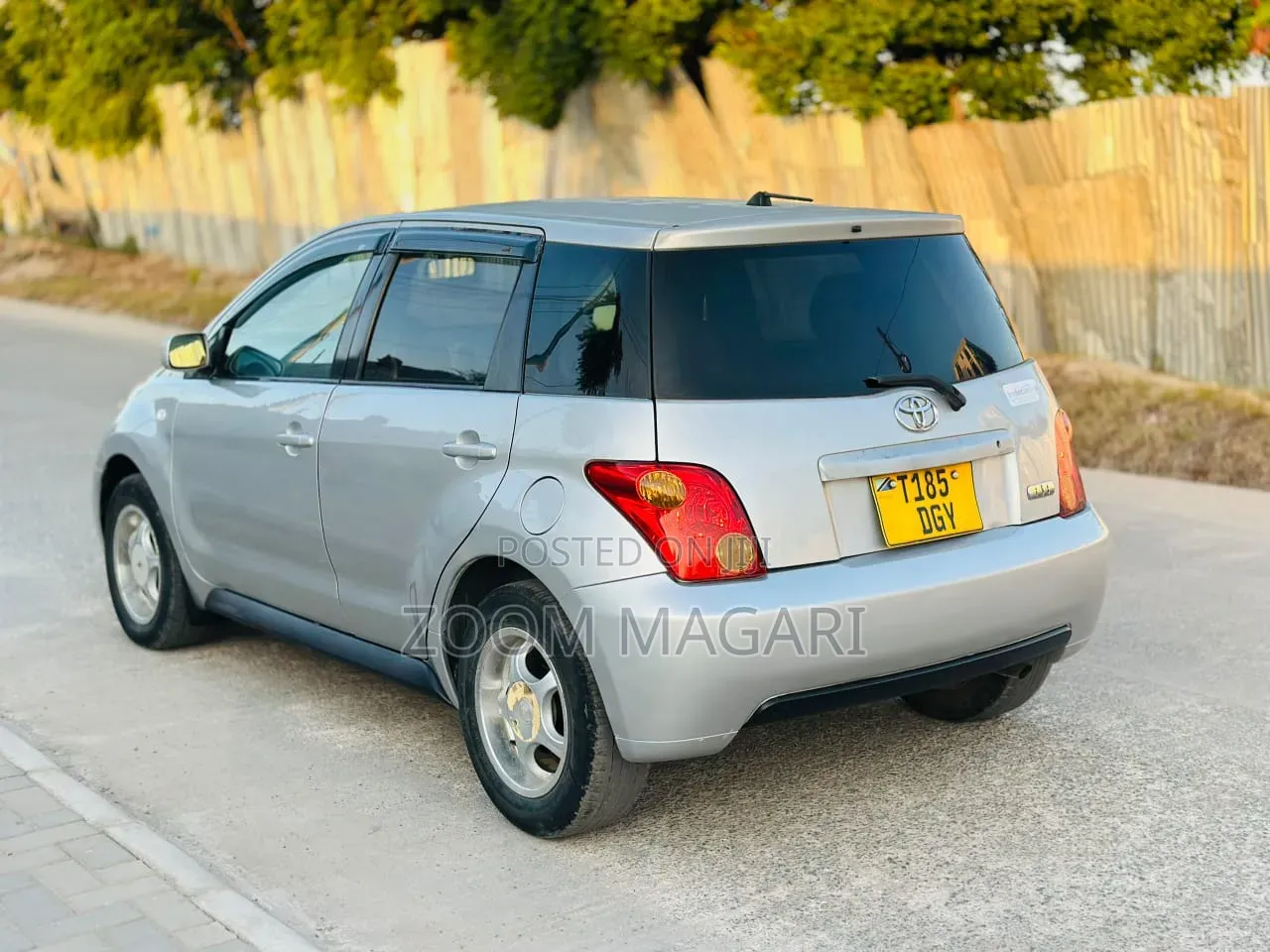 Toyota IST 2007 Silver