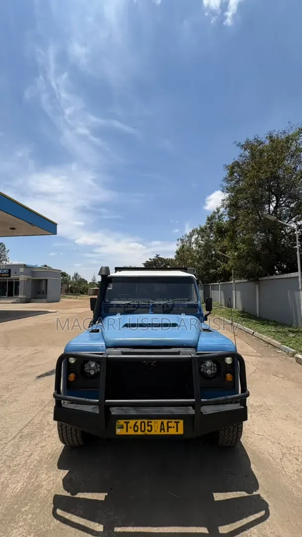 Land Rover Defender 2000 Blue