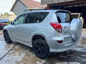 Toyota RAV4 2008 Silver