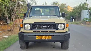 Toyota Land Cruiser 2026 Beige