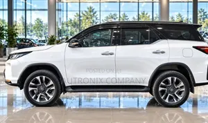 Toyota Fortuner 2021 White