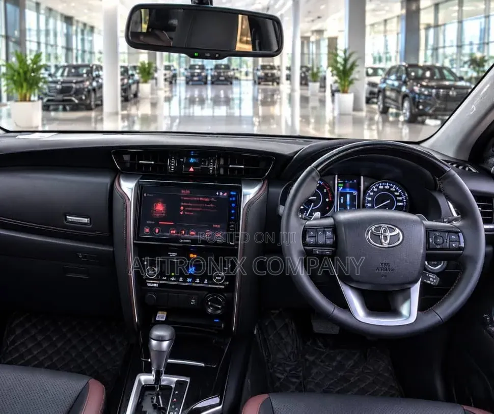Toyota Fortuner 2021 White