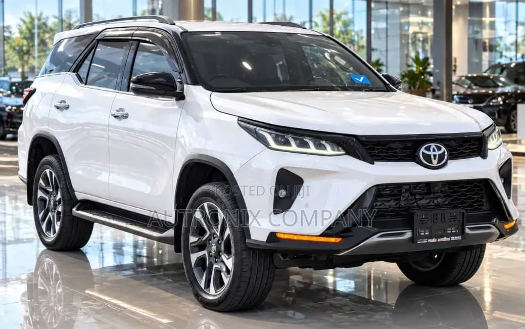 Toyota Fortuner 2021 White