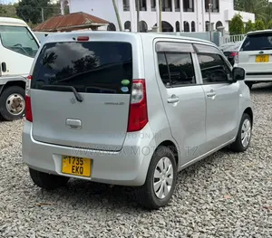 Suzuki Wagon R 2014 Silver