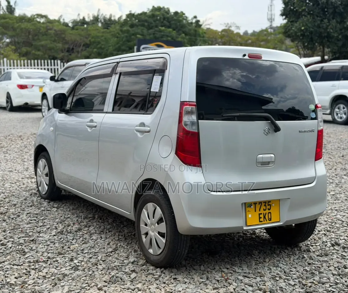 Suzuki Wagon R 2014 Silver